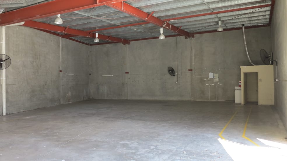 Click to view all images 5/31 Enterprise Street Kunda Park QLD 4556 - Image 1