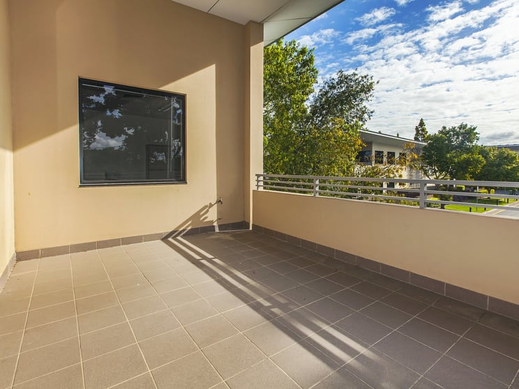 Click to view all images 5/107 Miles Platting Road Eight Mile Plains QLD 4113 - Image 2