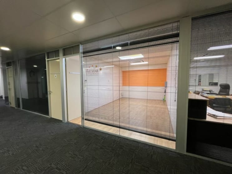 Click to view all images 15/328 Albany Highway Victoria Park WA 6100 - Image 2