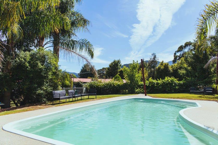Click to view all images 43 Eustace Street Dartmouth VIC 3701 - Image 1