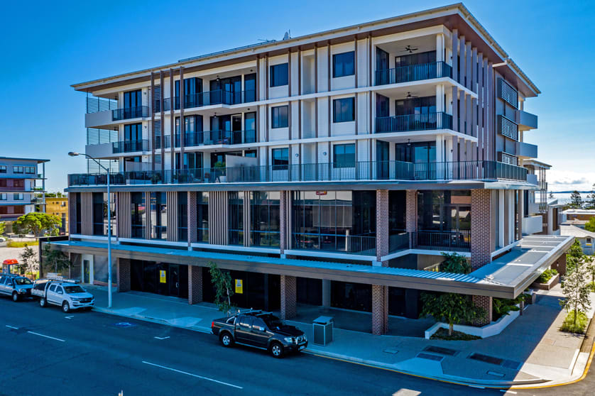 Click to view all images 66 Bay Terrace Wynnum QLD 4178 - Image 1