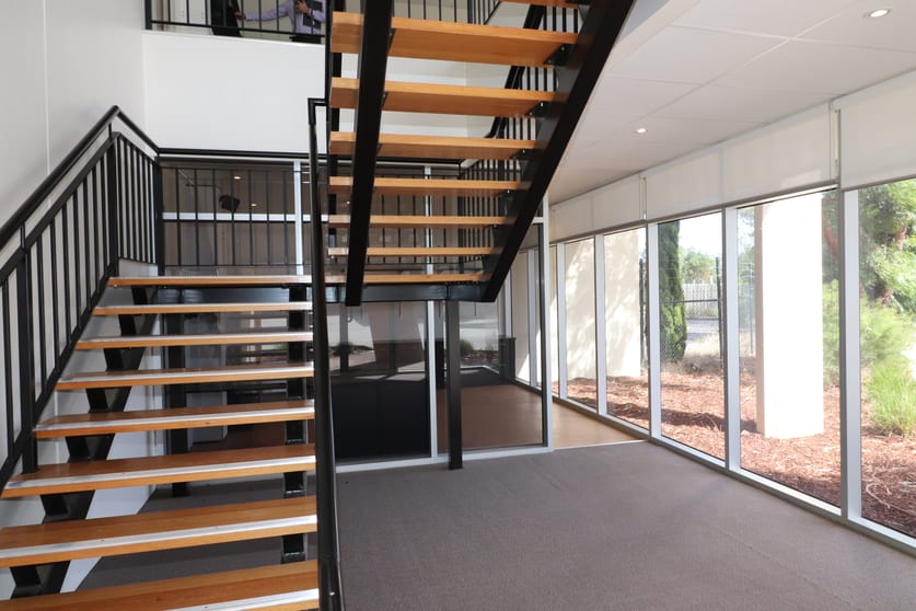 Click to view all images 17/7 Lakewood Boulevard Carrum Downs VIC 3201 - Image 2