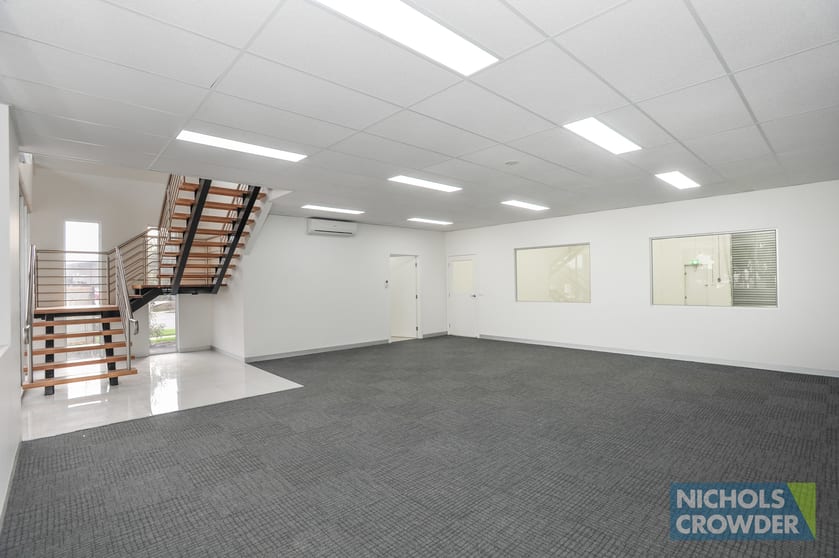 Click to view all images 1/10 Lakewood Boulevard Carrum Downs VIC 3201 - Image 3