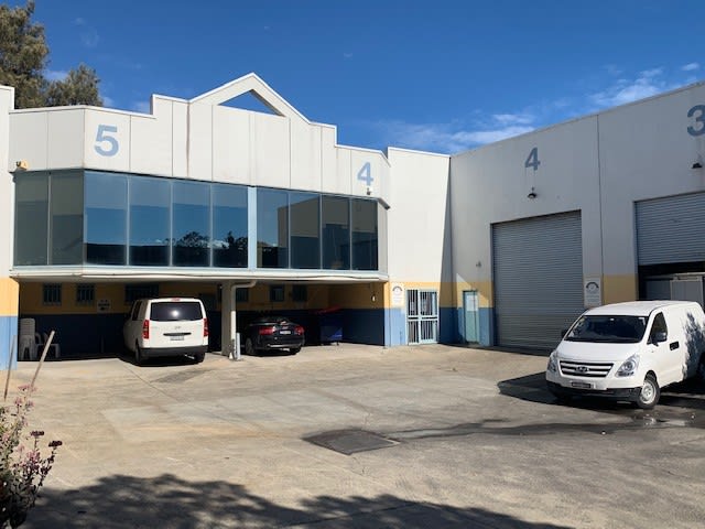 Click to view all images 4/25 Ossary Street Mascot NSW 2020 - Image 3