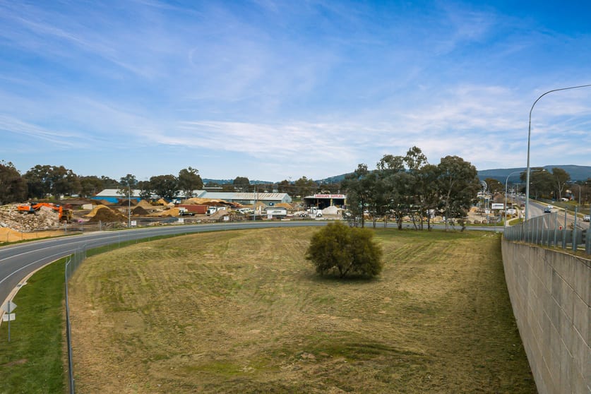 Click to view all images 901 Carcoola Street North Albury NSW 2640 - Image 3