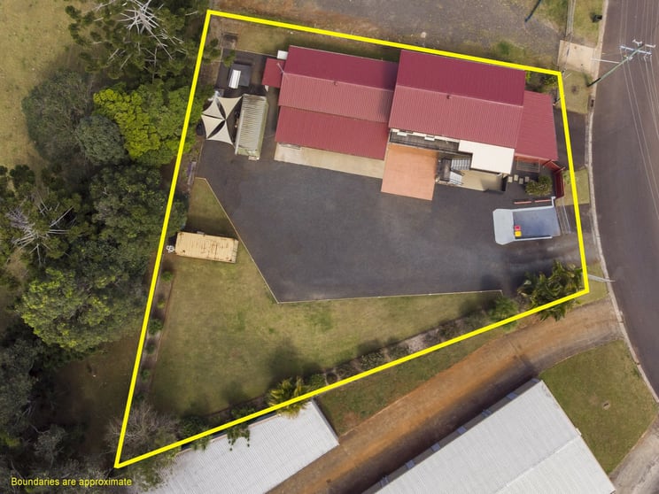 Click to view all images 9 Owens Crescent Alstonville NSW 2477 - Image 1