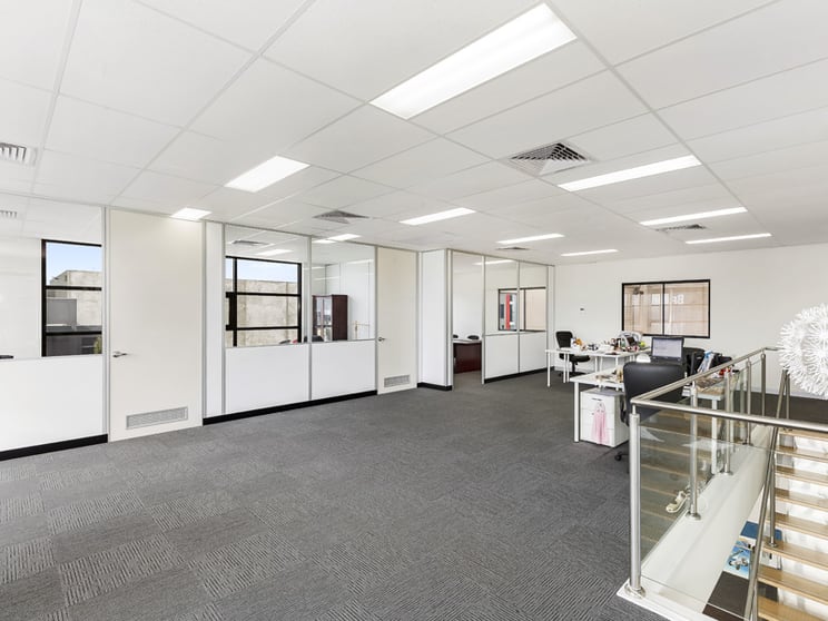 Click to view all images 10-12 Canterbury Road Braeside VIC 3195 - Image 3