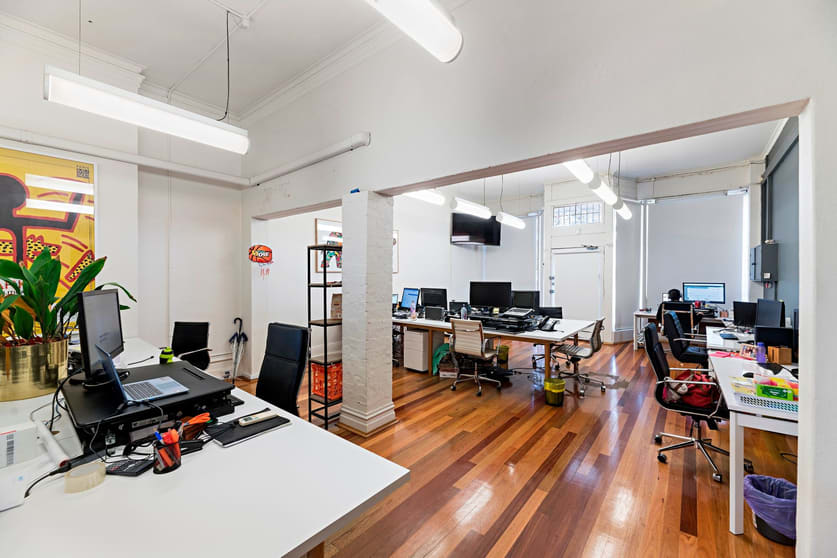Click to view all images 116 St Kilda Road St Kilda VIC 3182 - Image 3