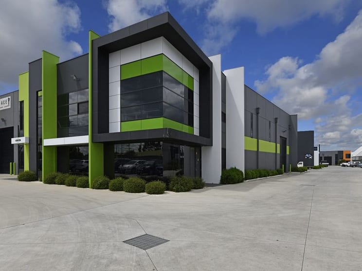 Click to view all images 4/2-22 Kirkham Road West Keysborough VIC 3173 - Image 1