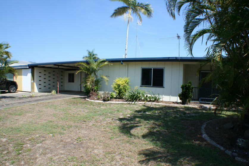 Click to view all images 6 Donaldson Street Manunda QLD 4870 - Image 3