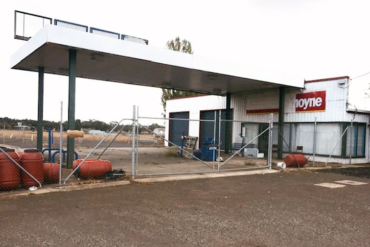 Click to view all images Colac West VIC 3250 - Image 2
