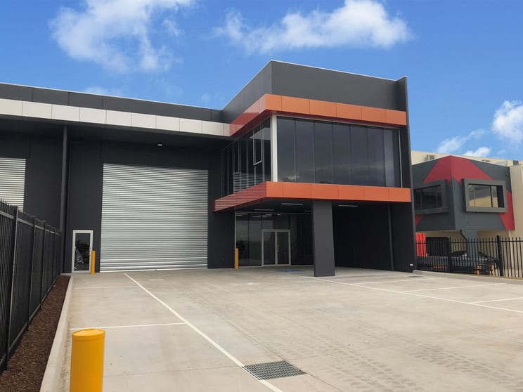 Click to view all images 21 Apex Drive Truganina VIC 3029 - Image 1