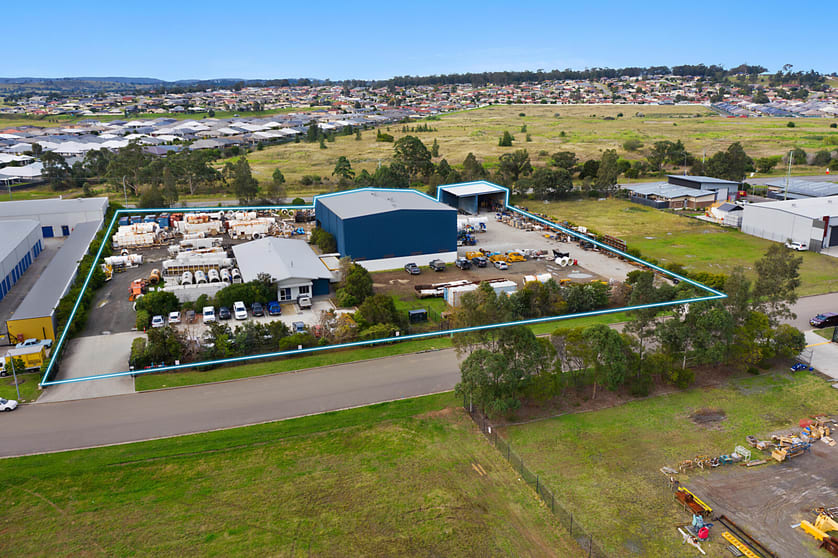 Click to view all images 16 Spitfire Place Rutherford NSW 2320 - Image 1