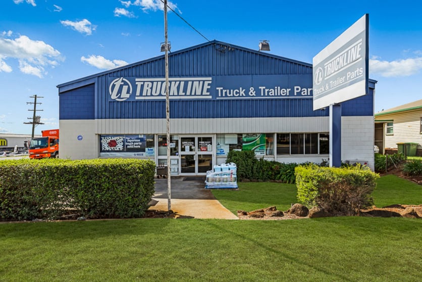 Click to view all images 303 Taylor Street Wilsonton QLD 4350 - Image 1