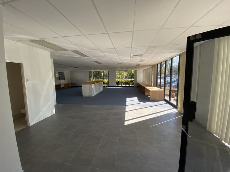 Click to view all images 10/45-49 Commercial Drive Shailer Park QLD 4128 - Image 3