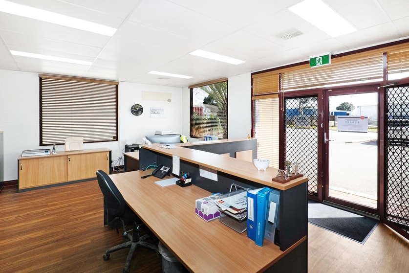 Click to view all images Unit 1 40 Canvale Road Canning Vale WA 6155 - Image 2