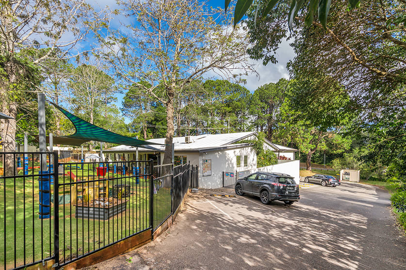 Click to view all images 117-119 Curtis Road Tamborine Mountain QLD 4272 - Image 3