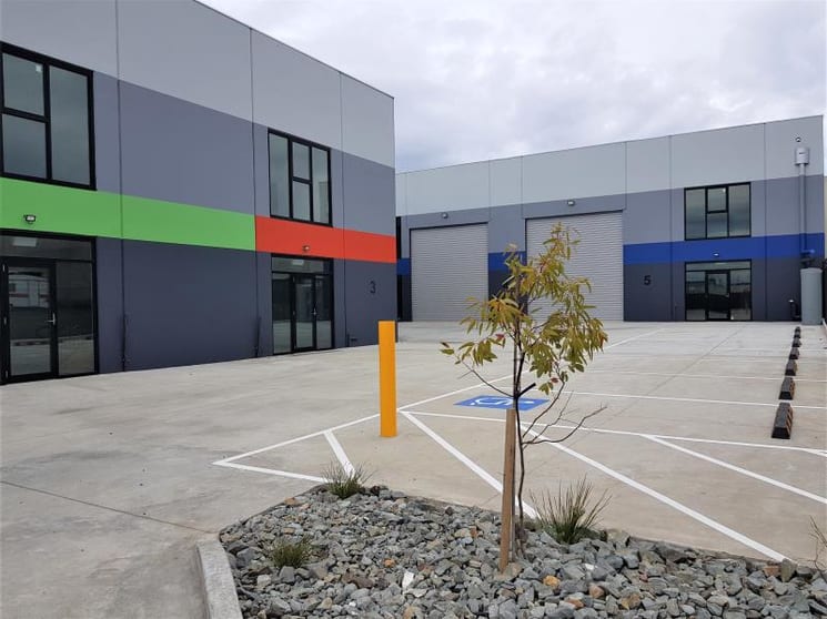 4/10 Nova Court Craigieburn VIC 3064 - Image 1