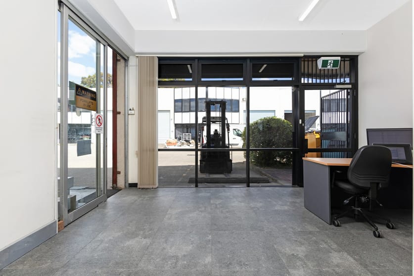 Click to view all images 16/10 Ferngrove Place Chester Hill NSW 2162 - Image 3
