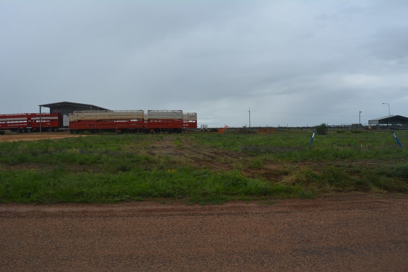 Click to view all images 3 Mulberry Street Blackall QLD 4472 - Image 1