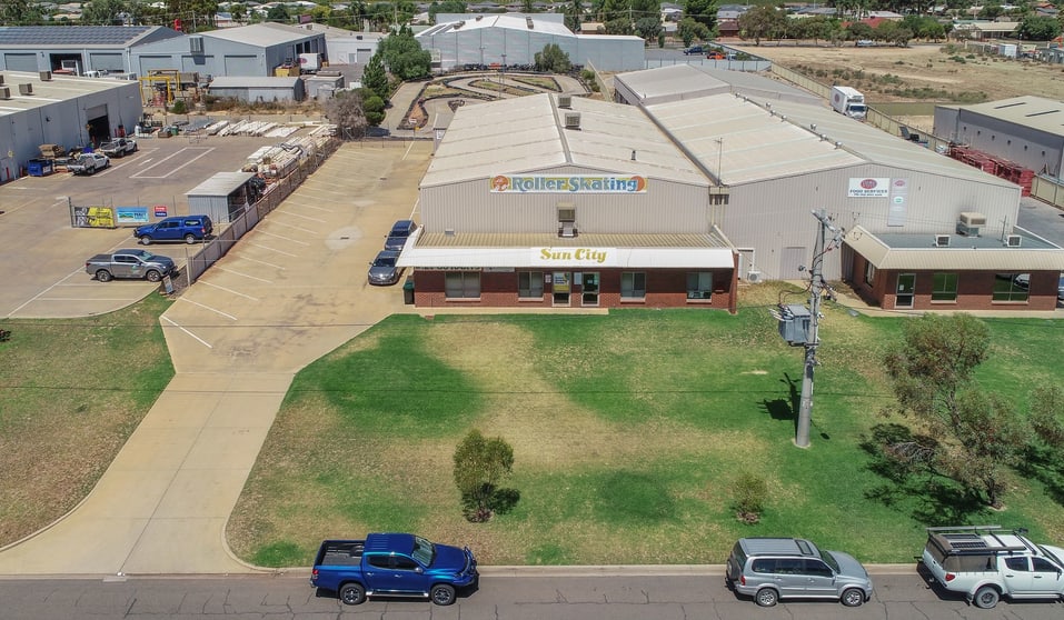 Click to view all images 55-57 The Crescent Mildura VIC 3500 - Image 2