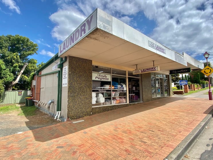 Click to view all images 2a Bunberra Street Bomaderry NSW 2541 - Image 2