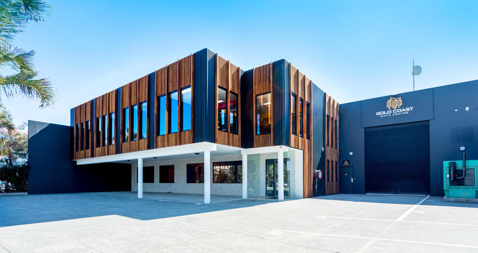 Click to view all images 15 Olympic Circuit Southport QLD 4215 - Image 1