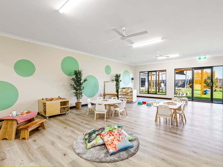 Click to view all images 40 Mainview Boulevard Truganina VIC 3029 - Image 3