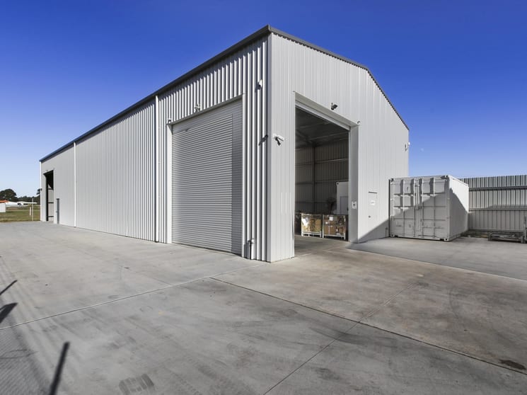 Click to view all images 29 Gordon Street Bairnsdale VIC 3875 - Image 2