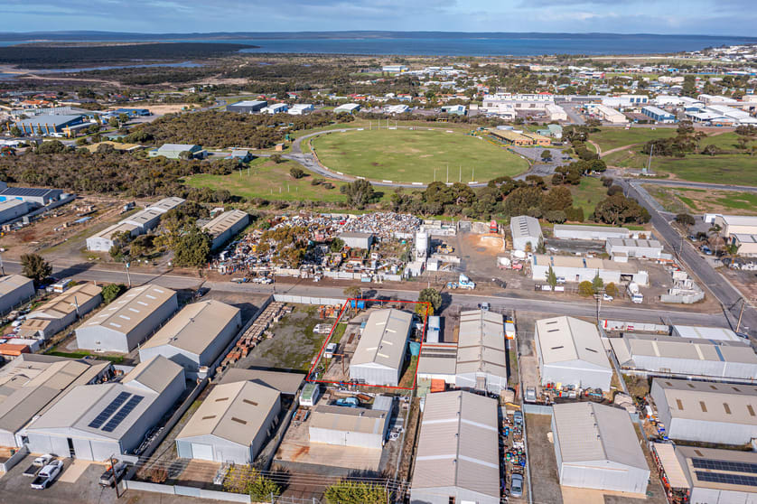 Click to view all images 7 MALLEE CRESCENT Port Lincoln SA 5606 - Image 1