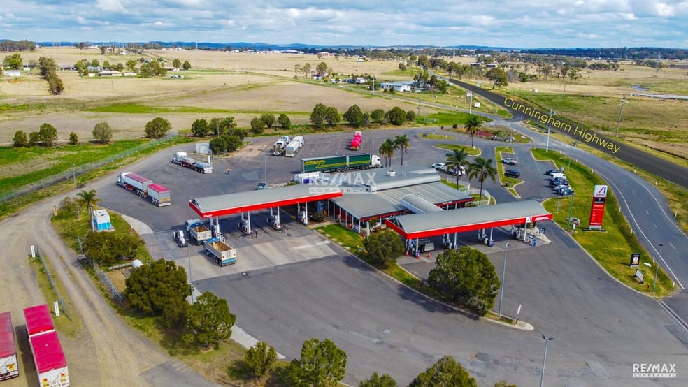 Click to view all images 13015 Cunningham Highway Sladevale QLD 4370 - Image 1