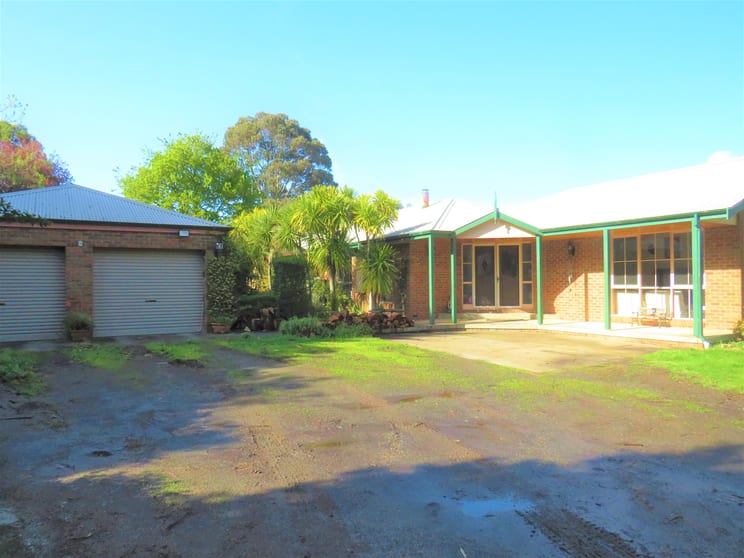 Click to view all images Pakenham VIC 3810 - Image 2