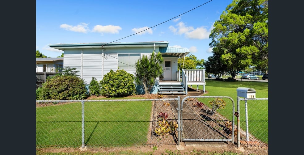 Click to view all images 196 king street Caboolture QLD 4510 - Image 3