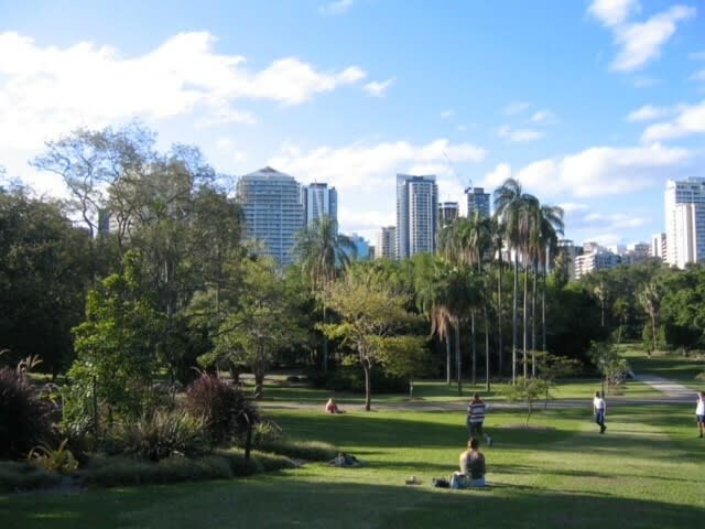 Click to view all images Brisbane City QLD 4000 - Image 3
