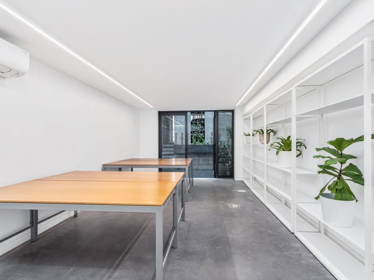 Click to view all images 253A Oxford Street ( Enter Via Sturt Street) Darlinghurst NSW 2010 - Image 2