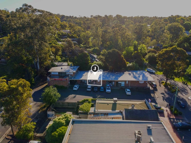 Click to view all images 4/90-94 Melbourne Hill Road Warrandyte VIC 3113 - Image 2