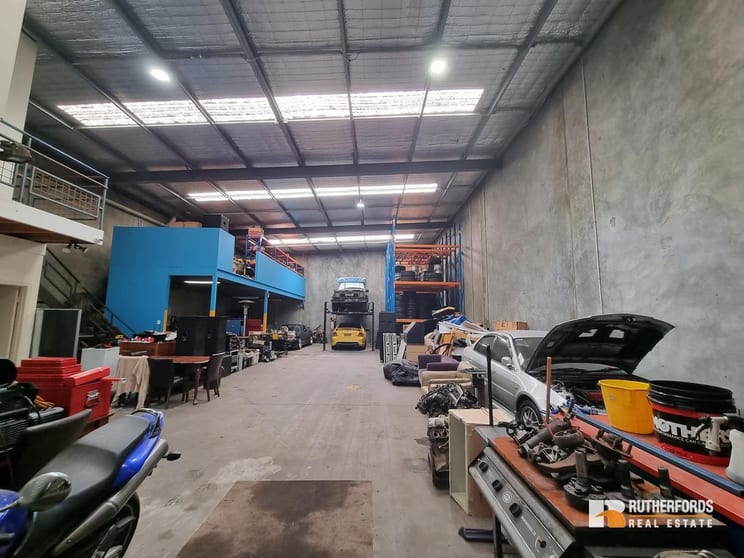 Click to view all images 3/32 Jesica Road Campbellfield VIC 3061 - Image 3