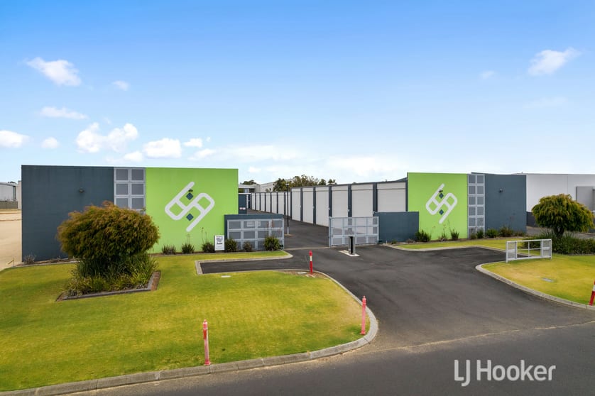 Click to view all images 17/19 Shanahan Road Davenport WA 6230 - Image 2