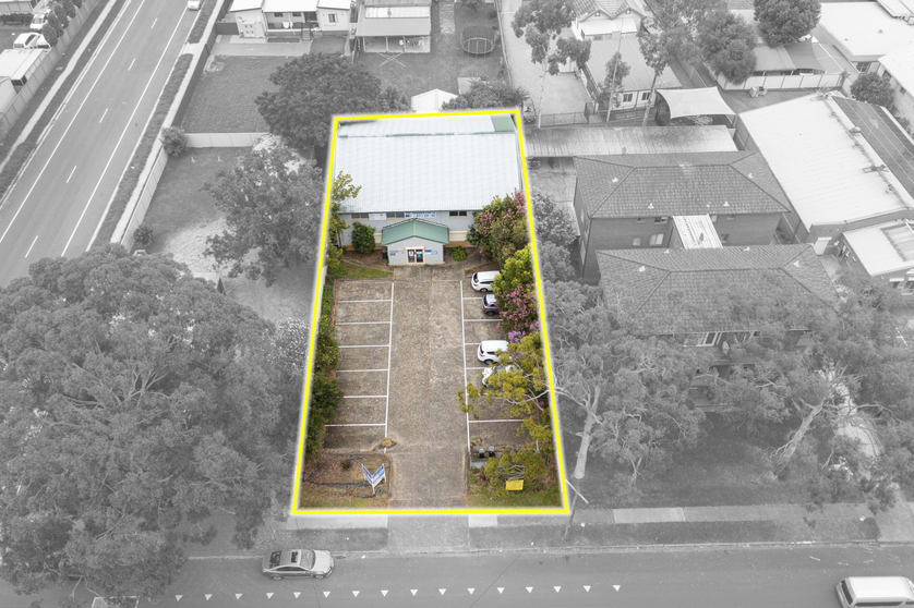 Click to view all images Suite 5/23 Chamberlain Street Campbelltown NSW 2560 - Image 1