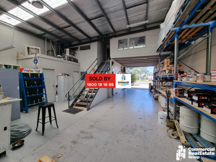 Click to view all images 26 Peninsula Boulevard Seaford VIC 3198 - Image 2