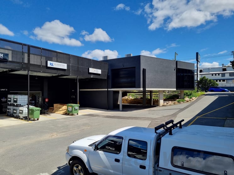 Click to view all images 1/233 Evans Road Salisbury QLD 4107 - Image 2