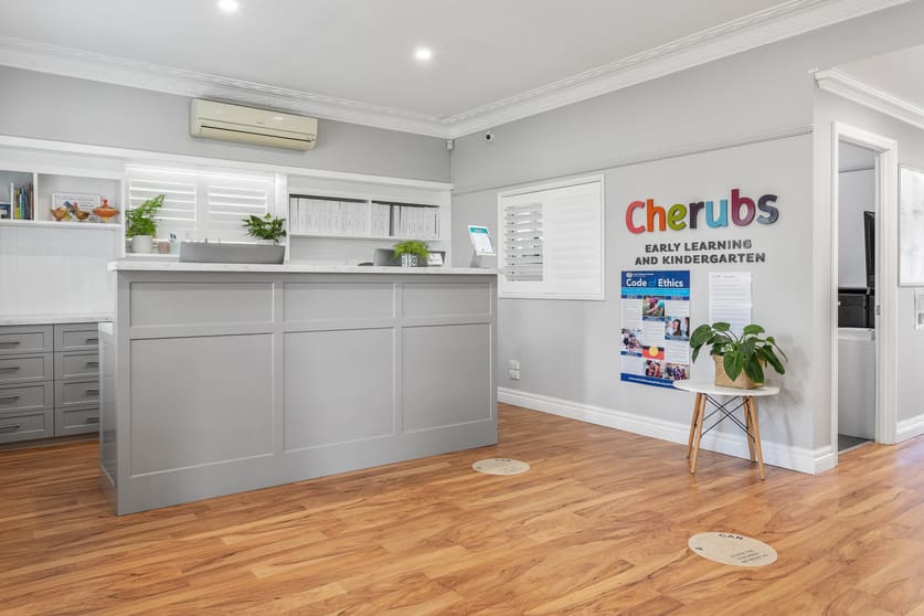 Click to view all images 40-44 Raff Street Toowoomba City QLD 4350 - Image 3