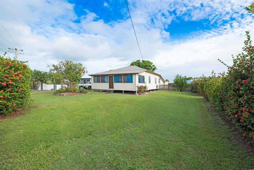 Click to view all images 166-170 Main Street Proserpine QLD 4800 - Image 2