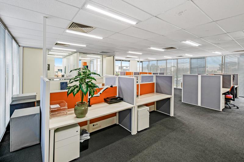Click to view all images 33 Marni Street Dandenong South VIC 3175 - Image 2
