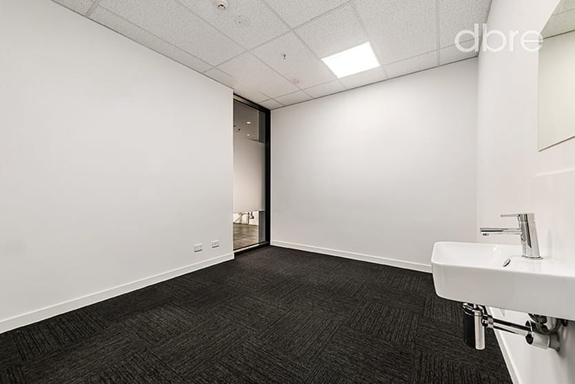 Click to view all images Ground Floor/186 Bay Street Brighton VIC 3186 - Image 3