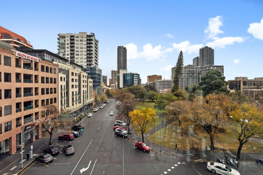 Click to view all images Unit 406/147 Pirie Street Adelaide SA 5000 - Image 3