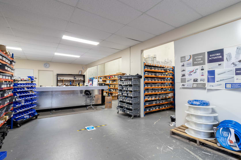 Click to view all images 6/70 Holbeche Road Arndell Park NSW 2148 - Image 3