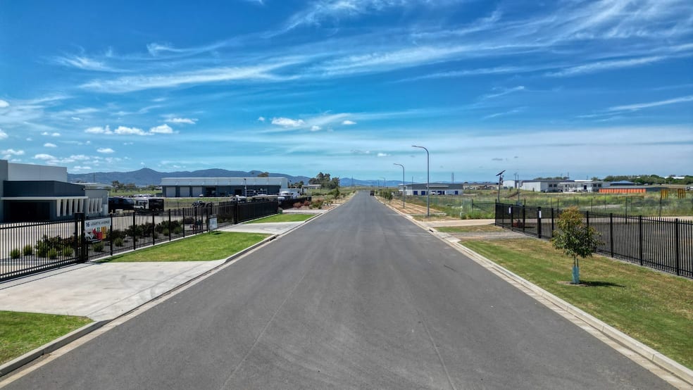 Click to view all images 321 Transit Avenue Westdale NSW 2340 - Image 3