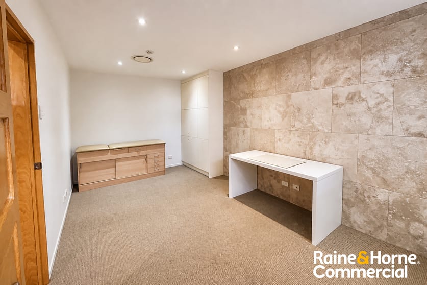 Click to view all images 15/201 Wickham Terrace Spring Hill QLD 4000 - Image 2