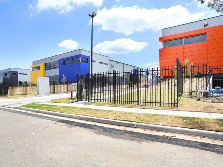 Click to view all images 10/191-195 McCredie Road Smithfield NSW 2164 - Image 1